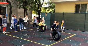 Read more about the article Trei cauciucuri