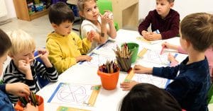 Read more about the article Educația timpurie – armonia dintre metodele consacrate și cerințele moderne