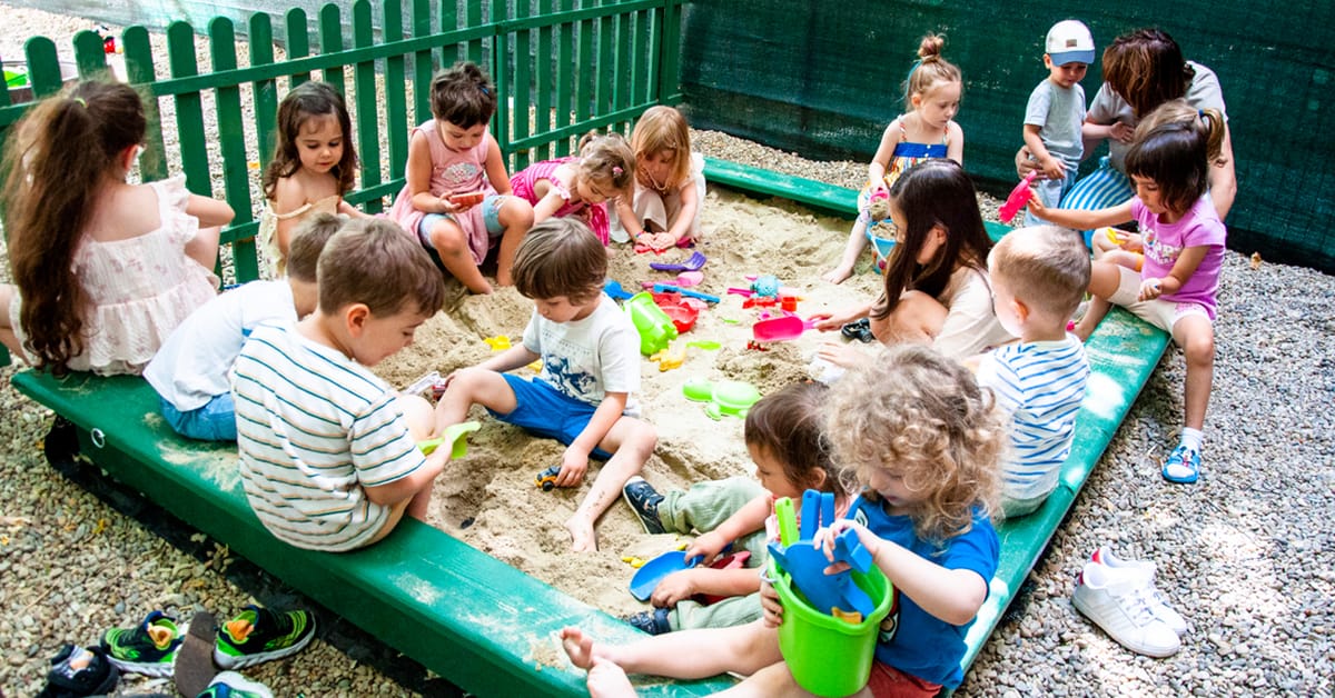 You are currently viewing Încep înscrierile la creșă și grădiniță: De ce educația timpurie face diferența