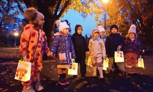 Read more about the article Generozitate și învățare – când o sărbătoare devine tradiție