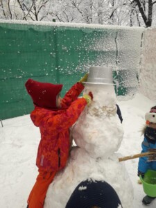 Cu iesitul afara… la Compania Mica