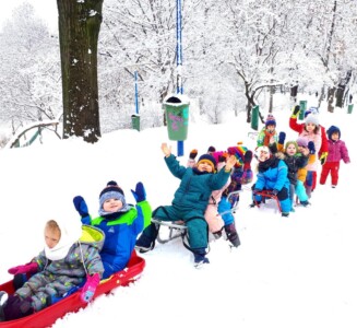 Cu iesitul afara… la Compania Mica